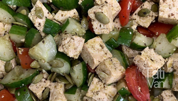 salada de tofu