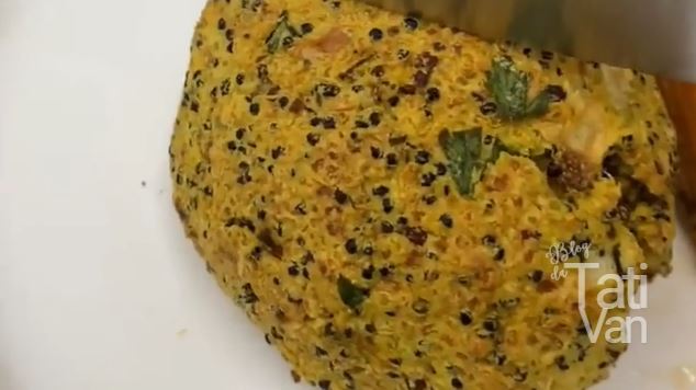 Bolinho de Quinoa com Muçarela