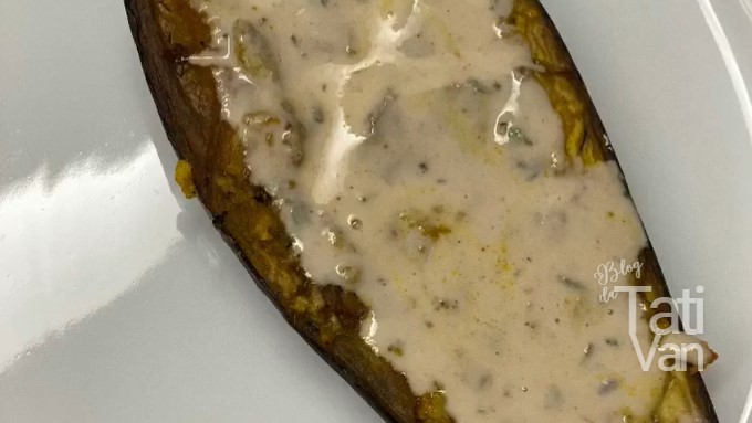 berinjela com molho de tahine